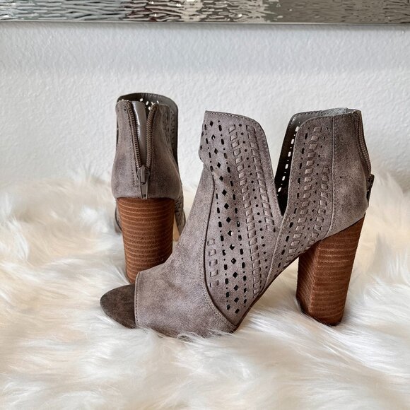 Carlos Santana "Libbie" Peep Toe Block Heel Botties Zip Back 7.5 - Picture 1 of 10